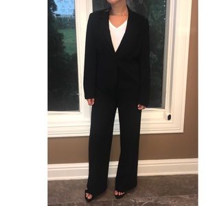 BARELY USED $400 BLACK SUIT!!!!